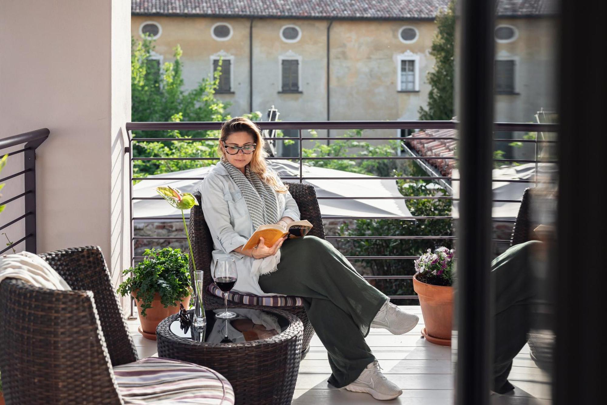 Uve Rooms & Wine Bar La Morra Ngoại thất bức ảnh