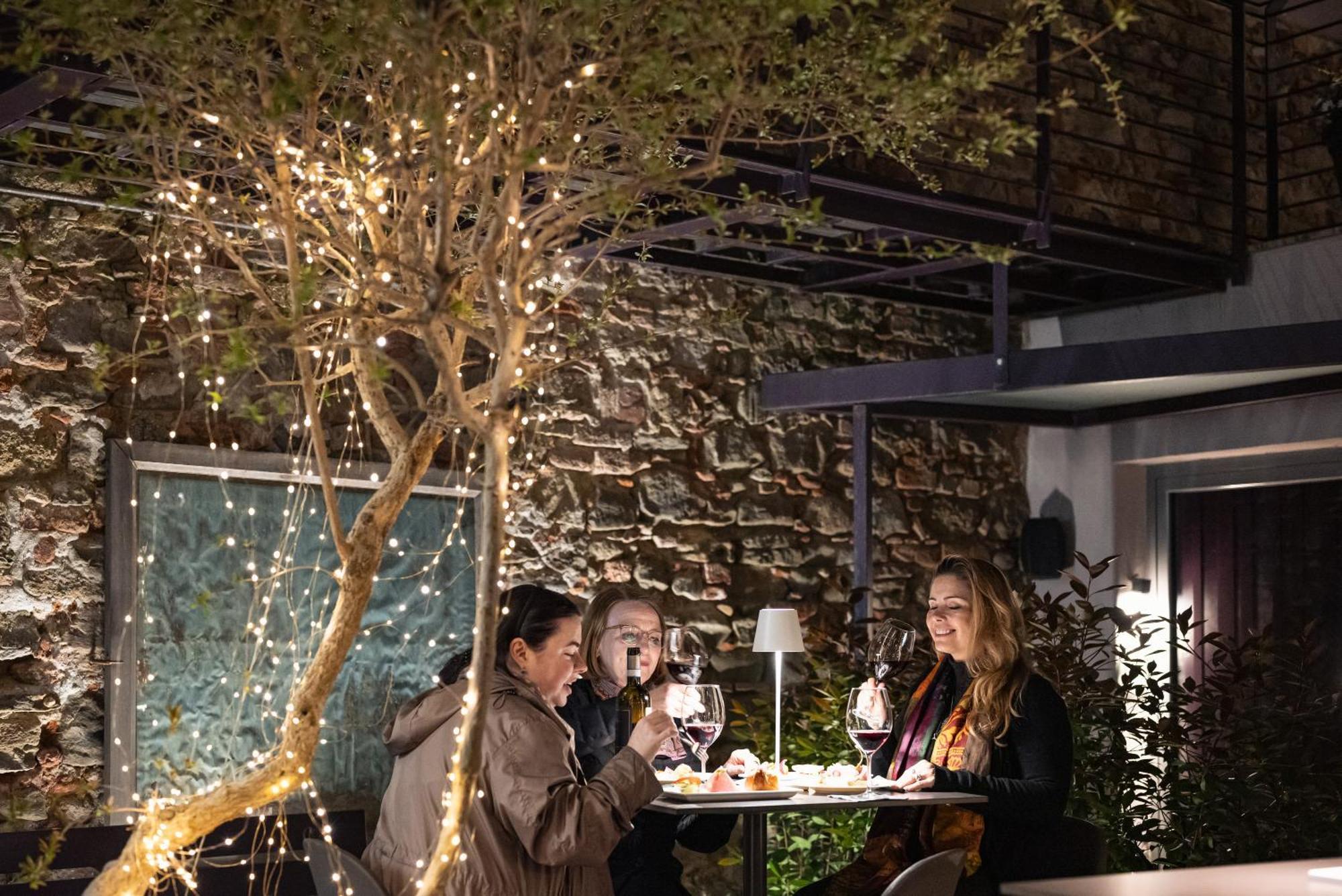Uve Rooms & Wine Bar La Morra Ngoại thất bức ảnh