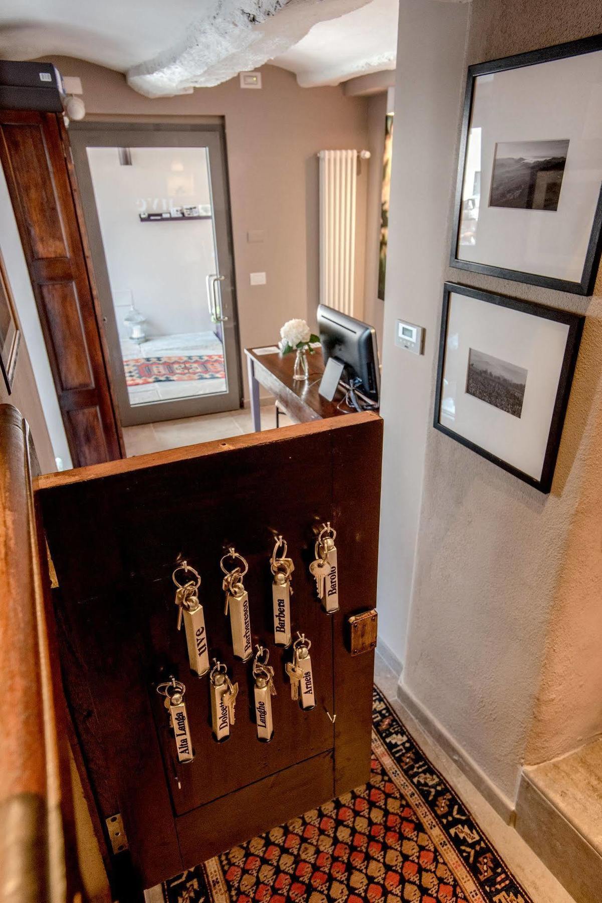 Uve Rooms & Wine Bar La Morra Ngoại thất bức ảnh